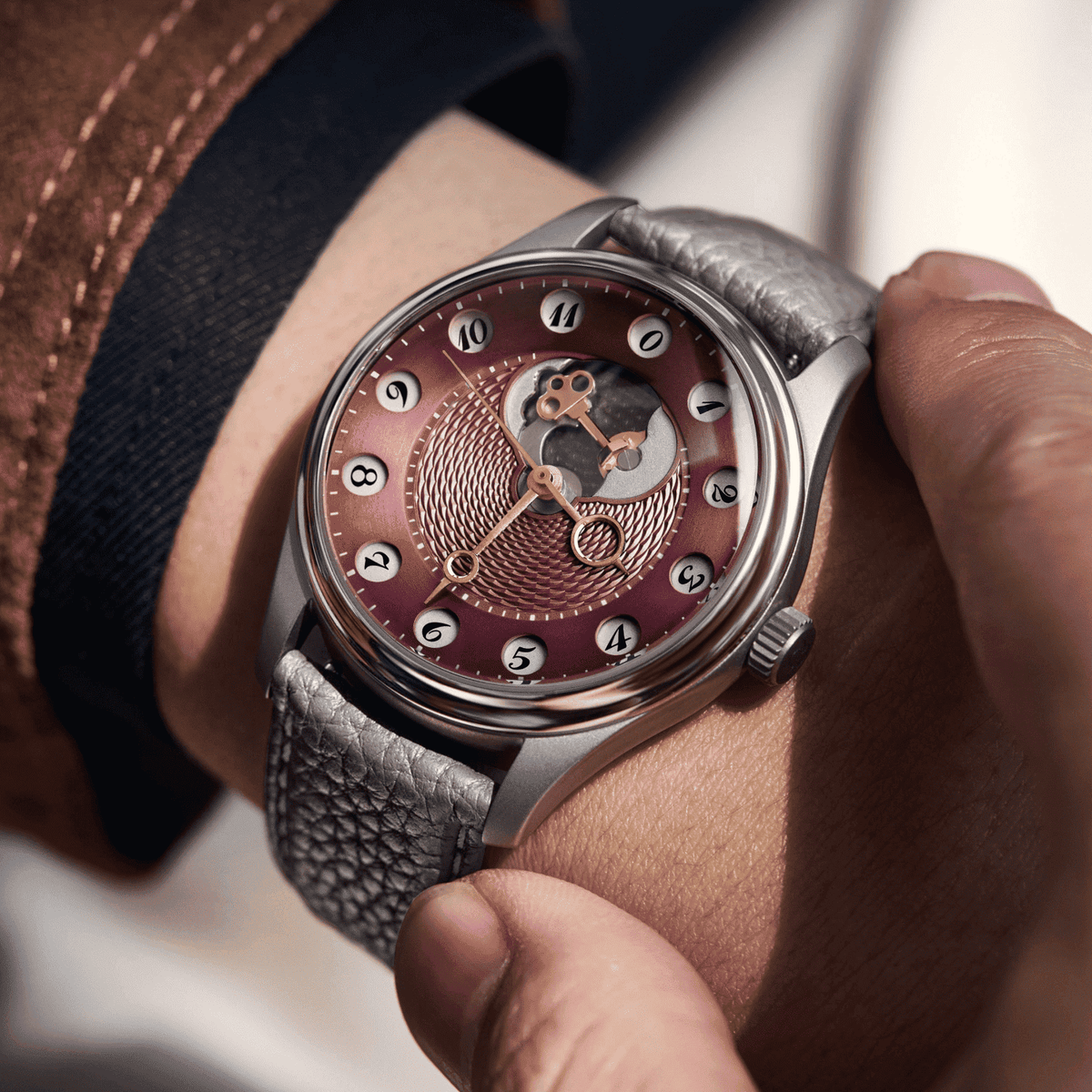 OLTO·8 Chrono Gate Vintage Red